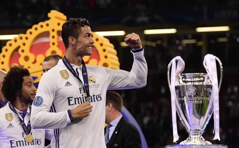 LoL Esports官方推特：这些年来，Faker和他的队友们