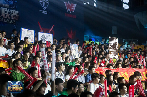 FNC官方：Hylissang将缺席明日对阵EG和CHF的比赛